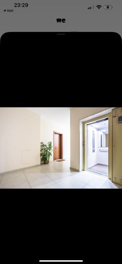 Appartamento Urban Retreat -Private Parking+Terrace Roma Esterno foto